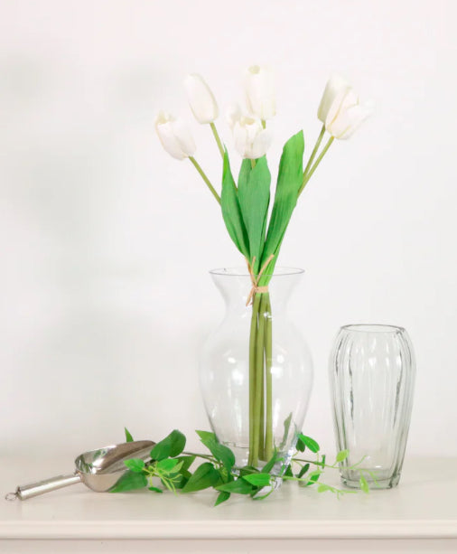 Cream Tulip Hand Tie