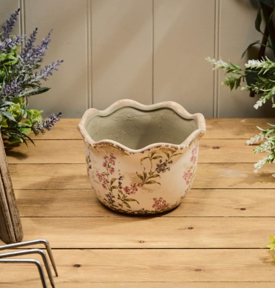 Ceramic Scallop Planter