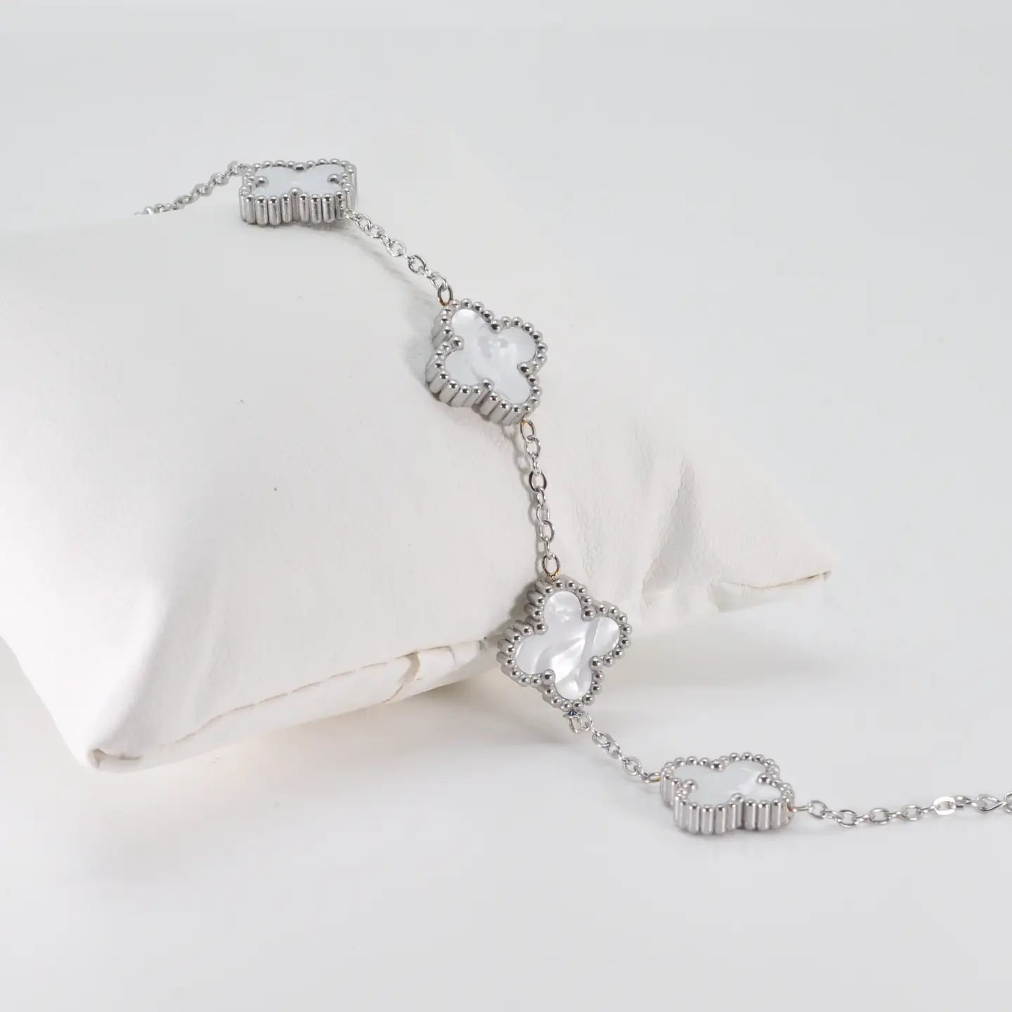 White Four Leaf Clover Double Sided Bracelet Silver