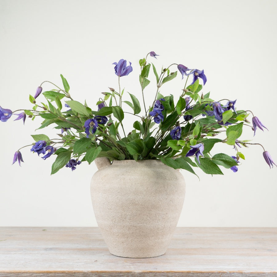Lura Vase