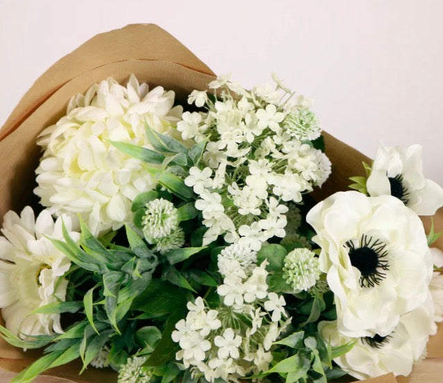 Cream Bouquet