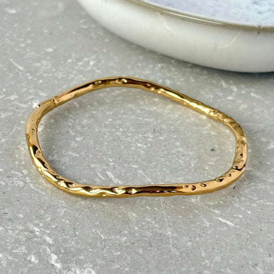 Dimpled Wavy Hinged Bangle